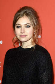 Imogen-Poots--Frank-and-Lola-Premiere--04.jpg