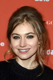Imogen-Poots--Frank-and-Lola-Premiere--15.jpg