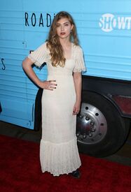 imogen-poots-at-roadies-premiere-in-los-angeles-06-06-2016_2.jpg