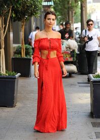 Emily-Ratajkowski-in-Red-Dress--01-662x923.jpg