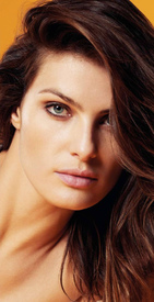 tduid300011_IsabeliFontana05.jpg