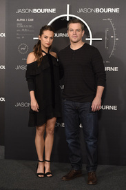 vikander_07.jpg