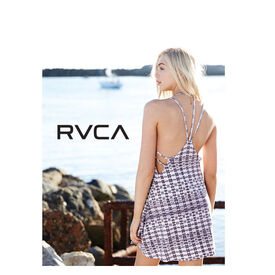 sum15-wmns-rvca.jpg