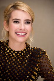 emmaroberts120716BZNimage5.jpg