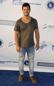 tlautner310716BZNimage11.jpg