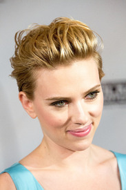 scarjo010716BZNimage2.jpg