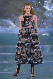 Fendi_Couture_FW16_Rome_2509_1467925548_.jpg