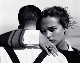 AliciaVikander.6.jpg