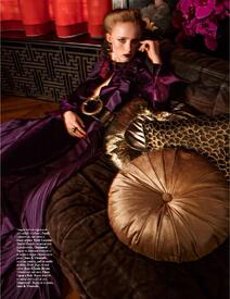 Vogue_Paris_-_Aout_2016_000156.jpg