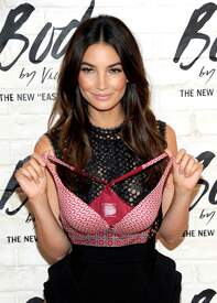 Lily_Aldridge_003.jpg