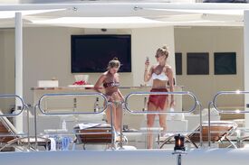 Toni-Garrn-in-Bikini-2016--22.jpg