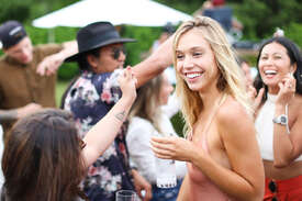 Alexis-Ren--4th-of-July-Pool-Party-Cookout--09.jpg