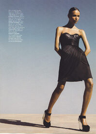 natasha_harpersbazaar09064.jpg