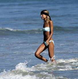 NRichieBikini081206_11.jpg