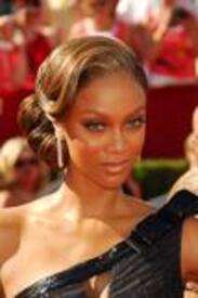 th_Tyra_banks_Emmy_011.jpg