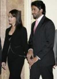 th_Aishwarya_Rai_Candids_976.jpg