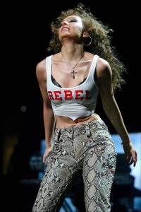 29415_thalia_000543_123_368lo.jpg