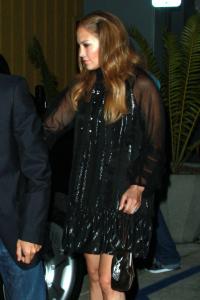 72876_Celebutopia_Jennifer_Lopez_and_Marc_Anthony_out_and_about_in_Hollywood_07_122_1168lo.jpg