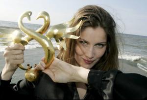 03408_LaetitiaCasta_poses_at_the_Cabourgs_Festival_of_Romantic_Film_001_122_442lo.jpg