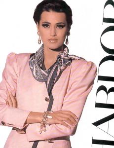 yasmin_hardob90s1.jpg