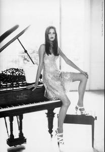 VOGUE_GER_1993_03_p097.jpg