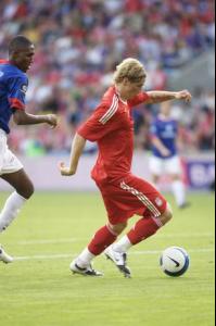 Liverpool_vs._Valerenga__06.08.2007_12.jpg