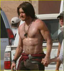 jake_gyllenhaal_shirtless_prince_of_persia_04.jpg