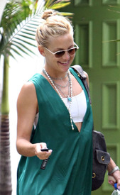 kate-hudson-green-8148-4.jpg