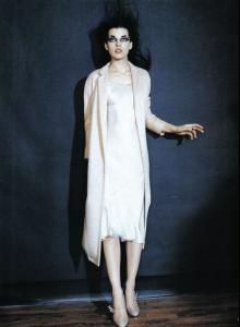 Milla_Jovovich_Anna_Molinari_FW_1996_roversi_claire5.jpg