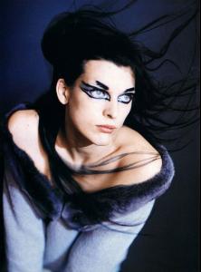 Milla_Jovovich_Anna_Molinari_FW_1996_roversi_claire7.jpg