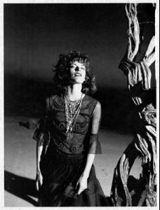 milla_Vogue_IT___an_imaginary_land___lindbergh_claire5.jpg