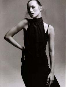kate_HB_US_99_New_year__s_yves_byInez_van_Lamsweerde_and_Vinoodh_Matadin__modernnight4.jpg