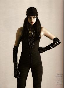 mina_bon_12_If_you_worked_here..._what_would_you_wear_by_barnaby_roper_tfs__unipine3.jpg