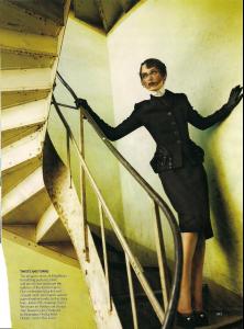 Keira_Vogue_US_Sep08_by_MarioTestino_LJ__assainova8.jpg