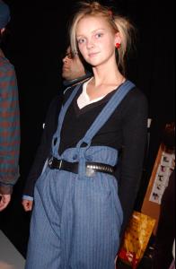 heather_Marc_by_Marc_Jacobs_Fall_2005_Ready_to_Wear_Backstage91.jpg
