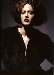 Sara_Tush_no.4_2006__20degreesstillhot_bySamBisso_tfs__helligirl4.jpg