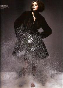 Sara_Tush_no.4_2006__20degreesstillhot_bySamBisso_tfs__helligirl6.jpg