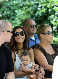 Halle_Berry_Nahla_Aubry_Zoo_09.jpg