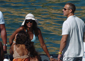 Naomi_Campbell_Ibiza__12_8_2008_20.jpg