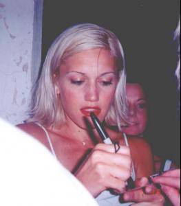 post-17383-1250416664_thumb.jpg