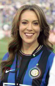 Preppie_-_Alyssa_Milano_at_the_World_Football_Challenge_soccer_match_between_Chelsea_and_Inter_Milan_at_the_Rose_Bowl_-_July_21_2009_5124.jpg