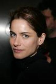 th_Amanda_Peet_Celebrity_City_Various_Events_2207.jpg