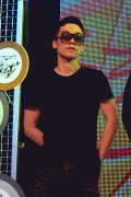 th_03ae0046906551.gif