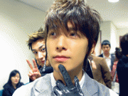 th_45508744868684.gif