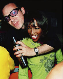 Naomi_Bono_Mario_Testino_British_Vogue_Millenum_Edition.jpg