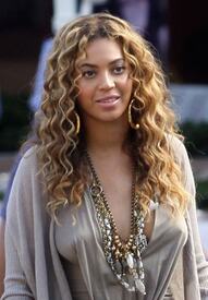 14589_celebrity_paradise.com_TheElder_BeyonceKnowles12_122_354lo.jpg