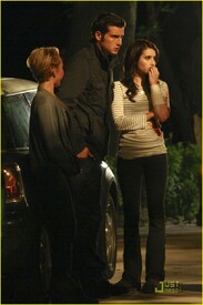 emma-roberts-late-night-shoot-07.jpg