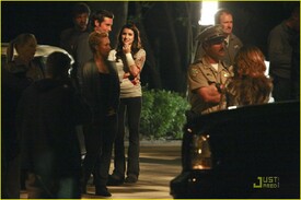 emma-roberts-late-night-shoot-13.jpg