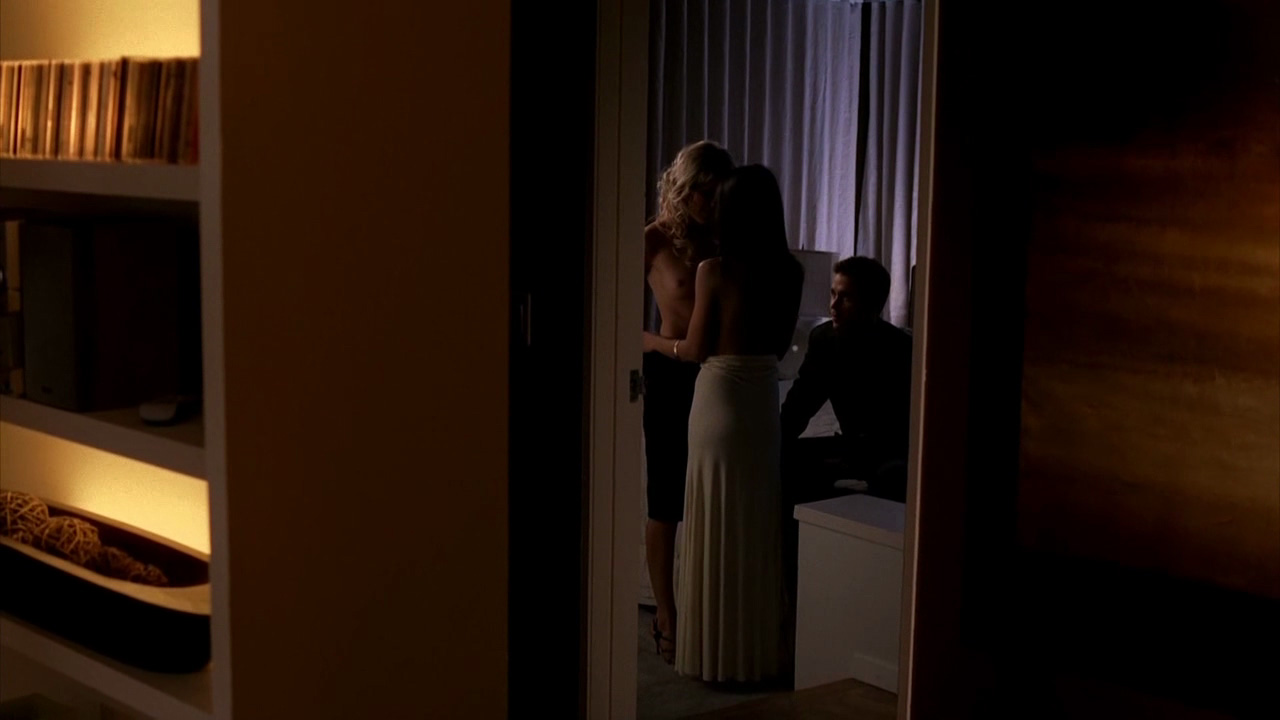 Emmanuelle chriqui and malin akerman threesome