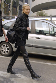 Fall_2008_Models_rsb-_CWnsf_B7x_1.jpg